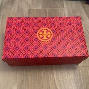 Tory Burch box
